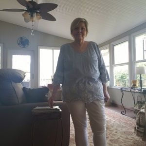 Meet your Posher, Cynthia